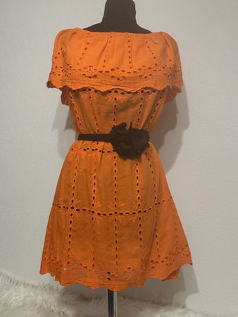 Orange Sommerkleid, Grösse v.S/M mit Gürtel. NEU!! 