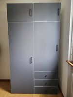 Kleiderschrank