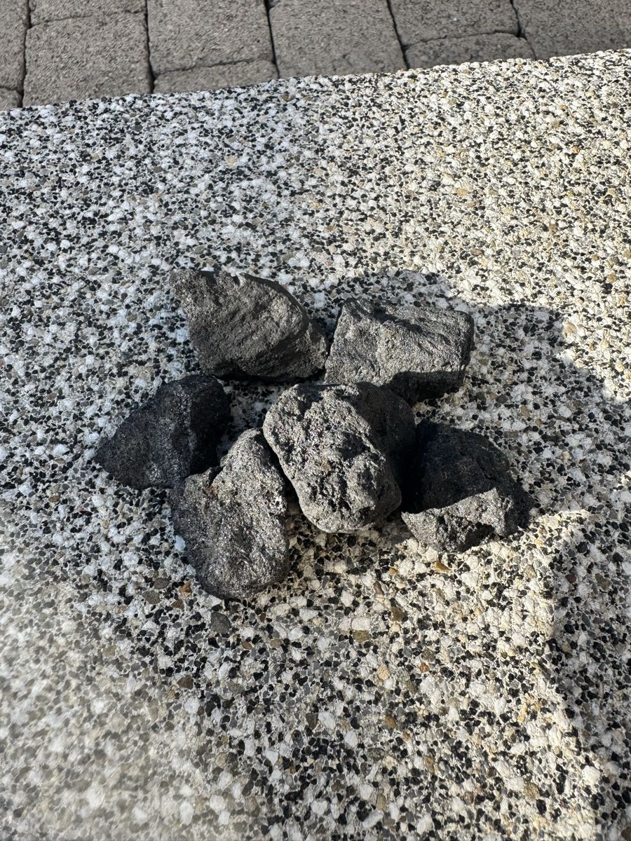 Accessori per grill: 2 m3 de Charbon de coke – Nuovo (secondo la descrizione) da Tavannes venduto da lea_f265