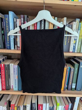 & other stories Schwarzes geripptes Tanktop