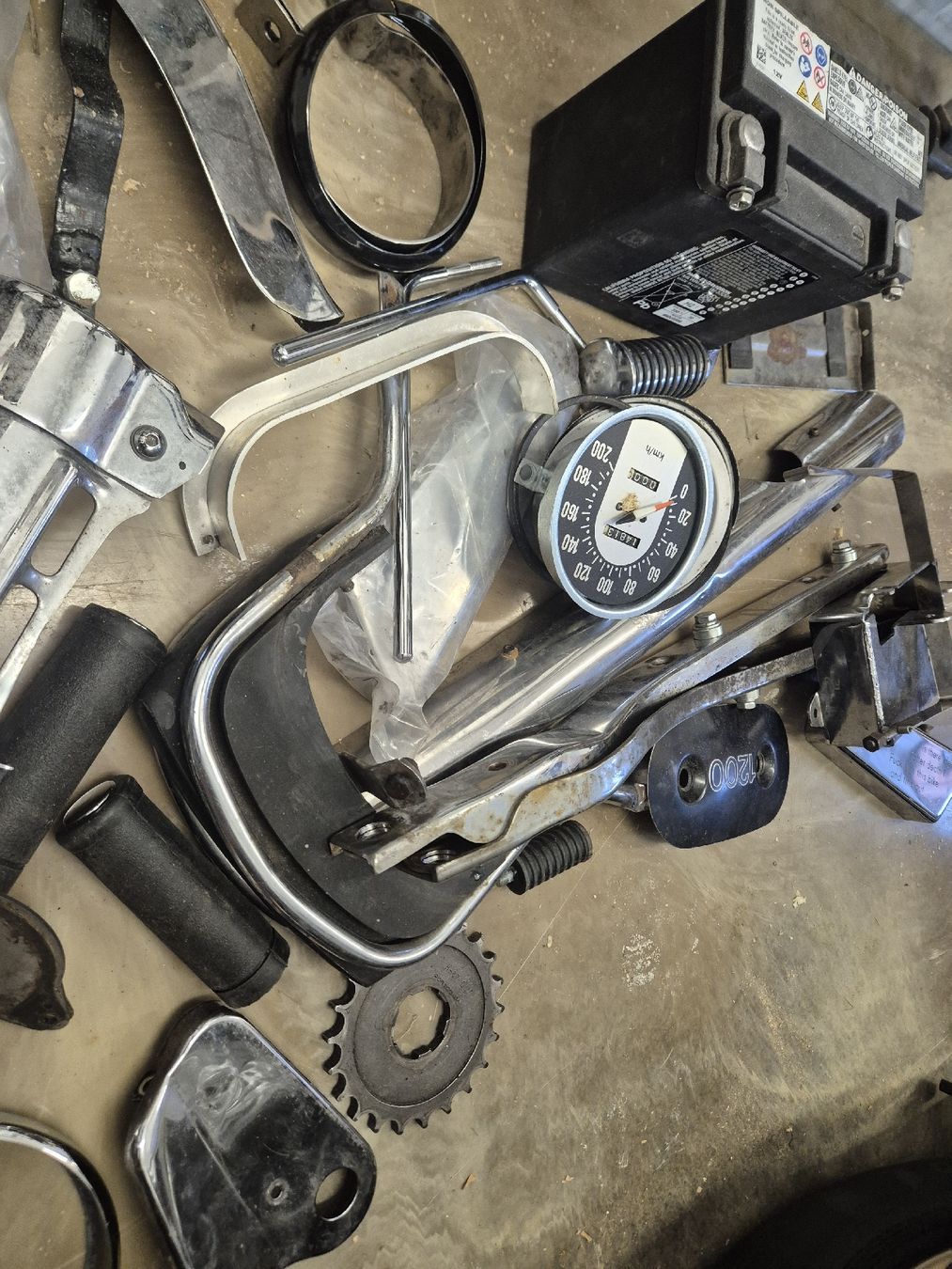 Harley-Davidson Tutti i ricambio per moto: Konvolut hatley Davidson shovelhead teile – Usato da Balgach venduto da andreas4321 2