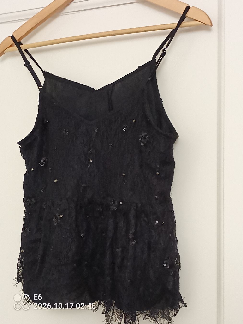 Tops: Top mit Glitzersteinchen – D'occasion à Zürich par Mitzi6 1
