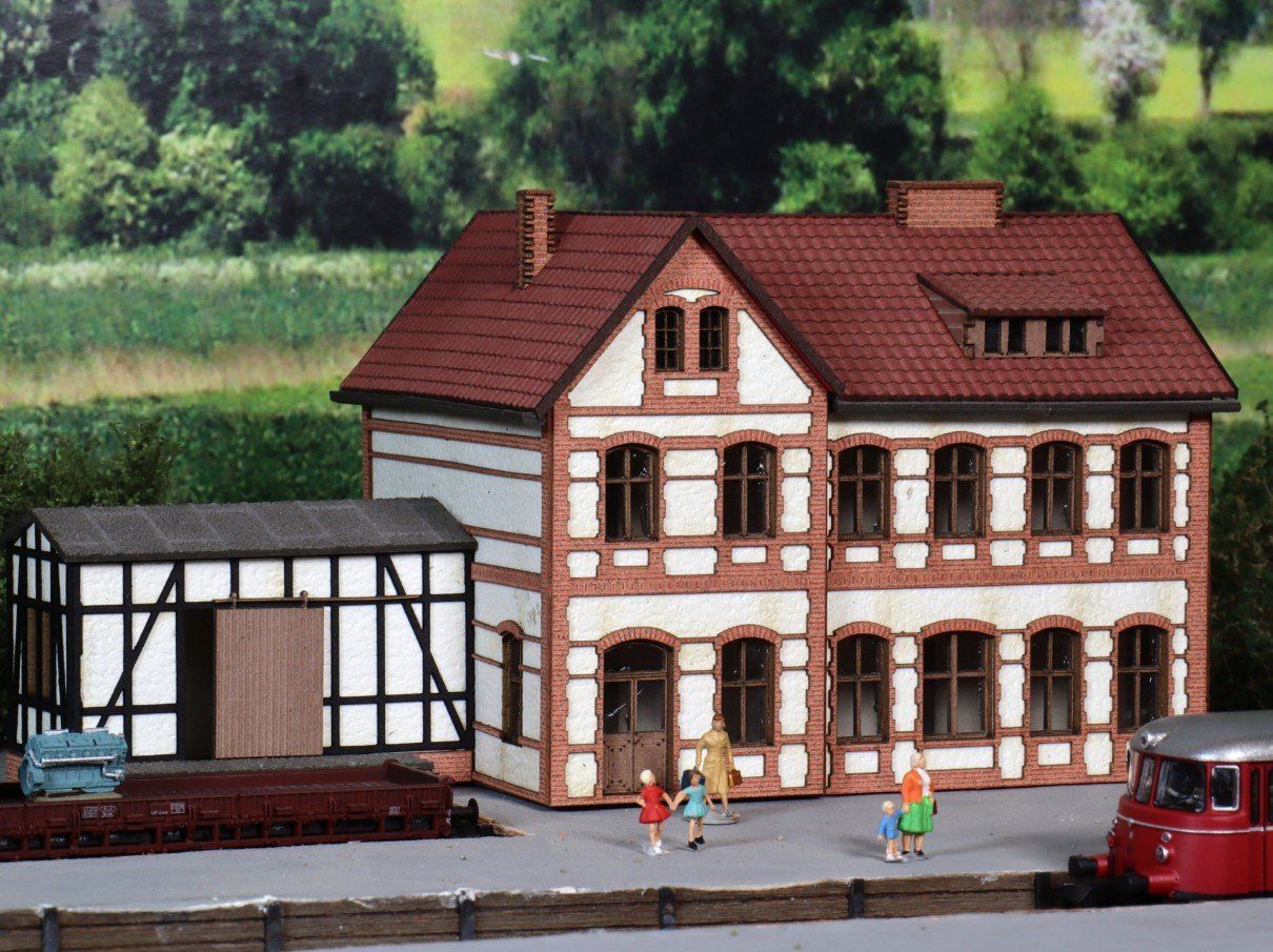 Trains électriques: Modellbahn Union N-B00013 Bahnhof Blankenstein – Neuf avec emballage d'origine à Neukirch a.d. Thur par Modellbau-Artikel 1
