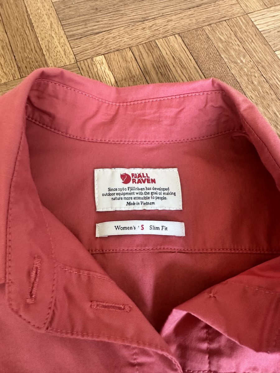 Fjällräven Camicette: Fjällräven High Coast Stretch Wandershirt / Bluse Grösse S – Usato da Baden venduto da Marytumby 1