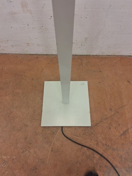 Lampen: Stehlampe weiss Metall dimmbar – Gebraucht aus Glattbrugg von majuska01 1