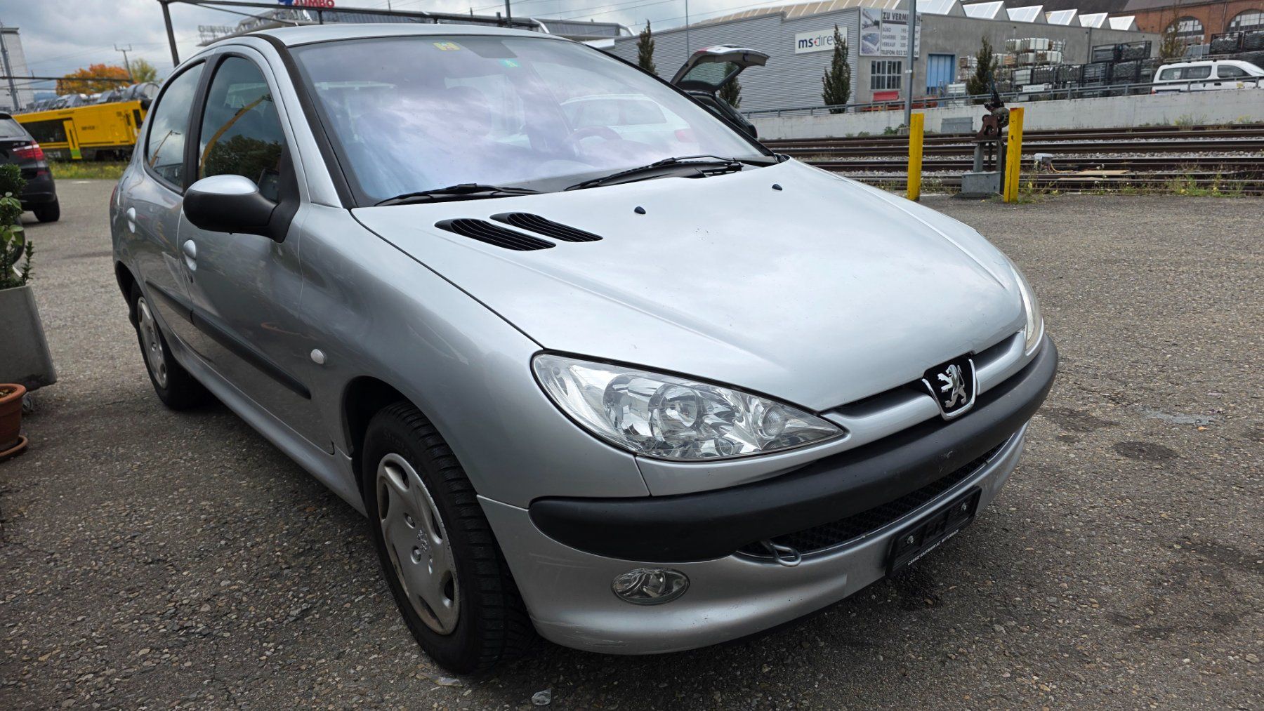 Peugeot Automobili: Peugeot 206 Automat – Usato da Arbon venduto da .Tropxe. 1