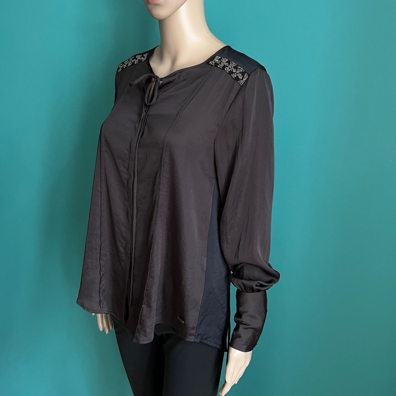 Pepe Jeans Chemisiers: PEPE JEANS Bluse 🤎 – D'occasion à Zürich par ClosetQueen 5