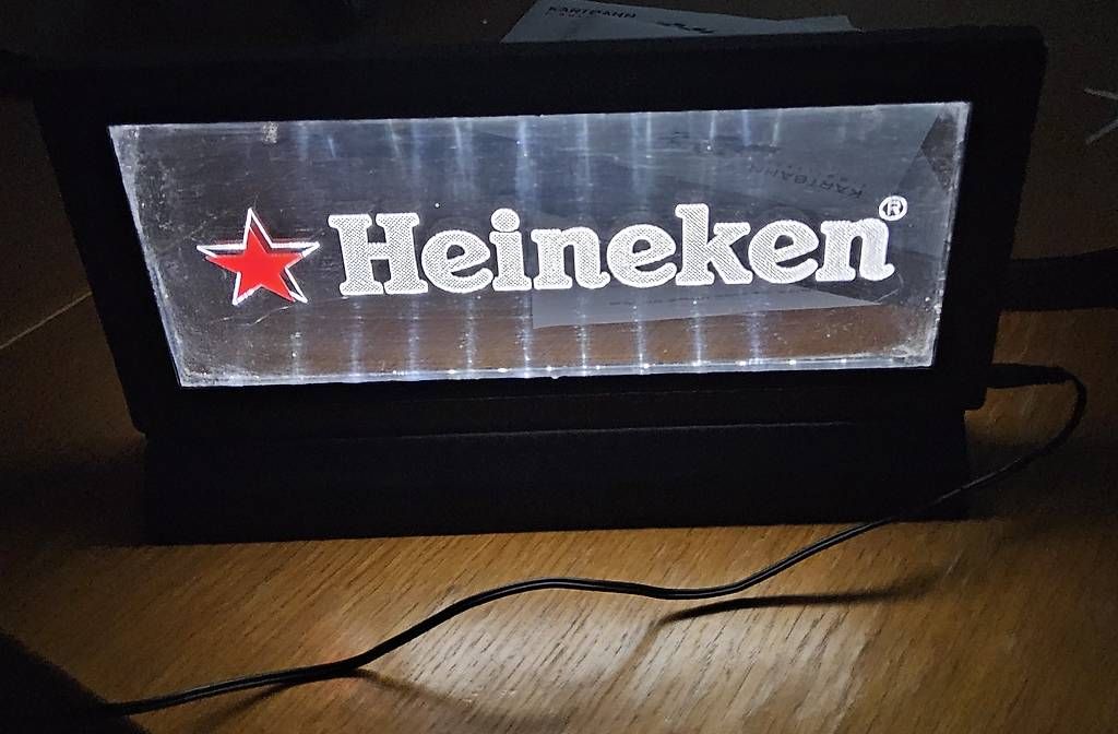 Heineken Schilder: Heineken Bier LED Plexiglas Werbeschild – Gebraucht aus wigoltingen von skillzz 1