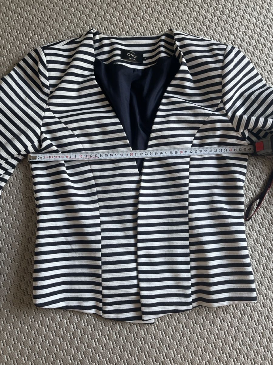 Only Giacche: Only Blazer, blau gestreift, 38 – Usato da Solothurn venduto da Bobesch08 4