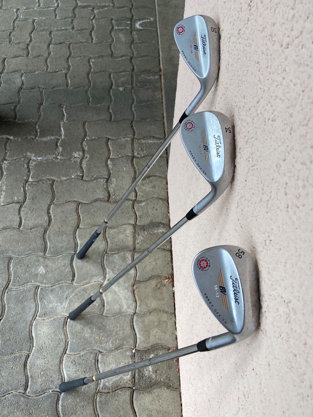 Mazze & Set: Golfschlägerset mit PING Driver/Eisen & Titleist Holz/Wedges – Usato da Wollerau venduto da safboy 7