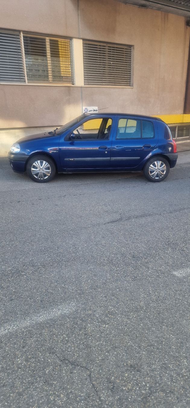 Renault Autos: Renault Clio 1.6 Automat – D'occasion à Zürich par zh_tech 3