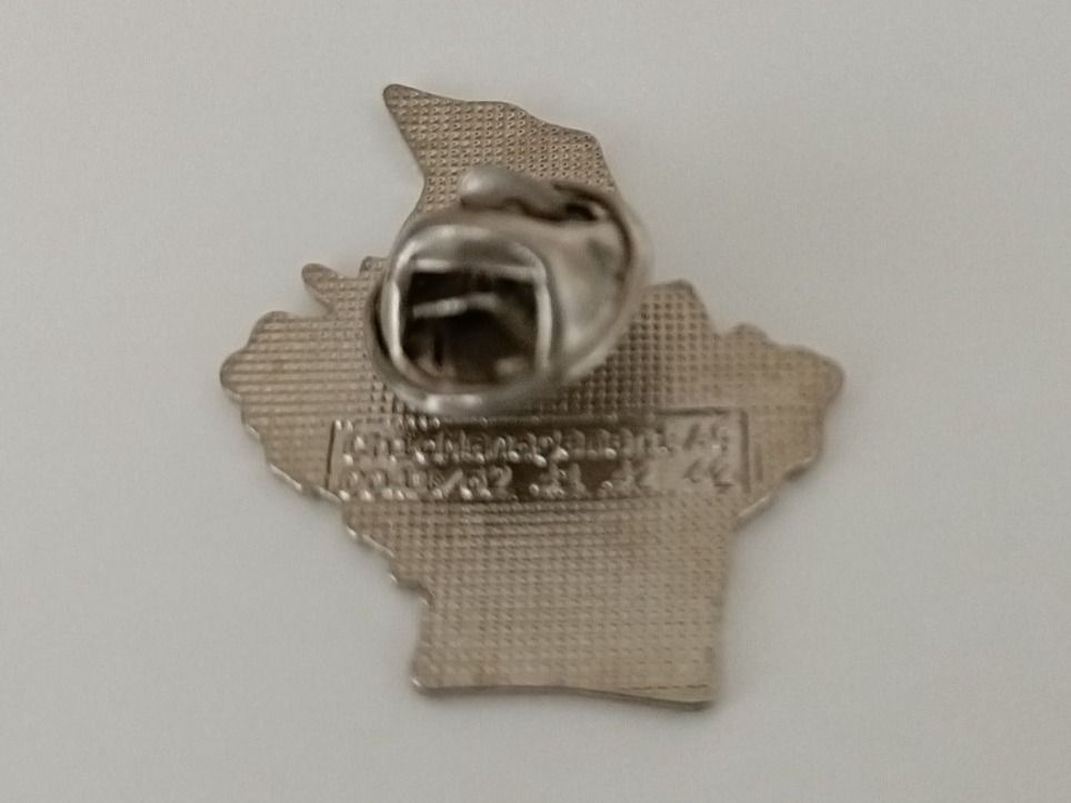 Placchette & Badge: Pin Wernli Schweizer Schiffsfahrt - Box 5 – Usato da Köniz venduto da Pinscollect 1
