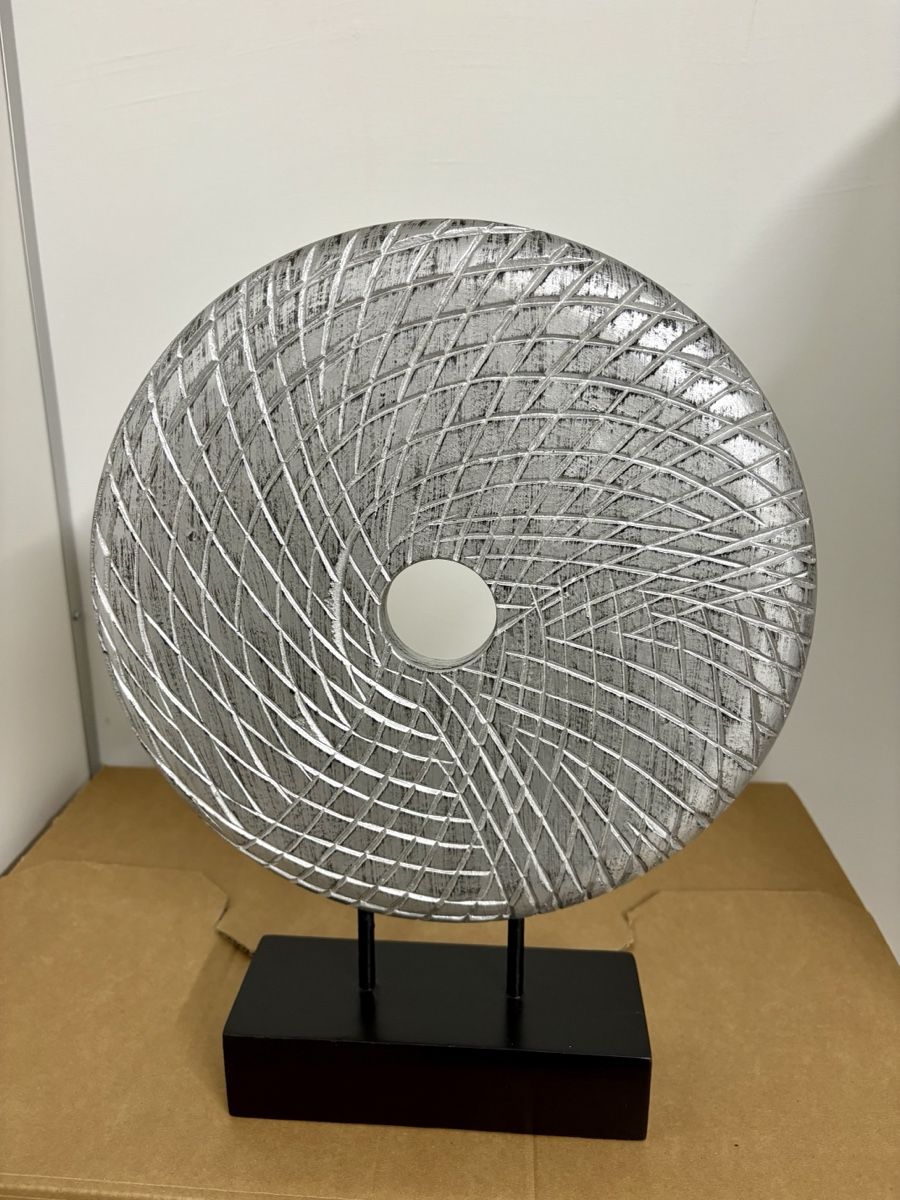 Sculture & Statue: Dekorative Skulptur, Silberfarben, modernes Design, Top! – Nuovo e nell'imballaggio originale da Rothenburg venduto da QueenofShopping1