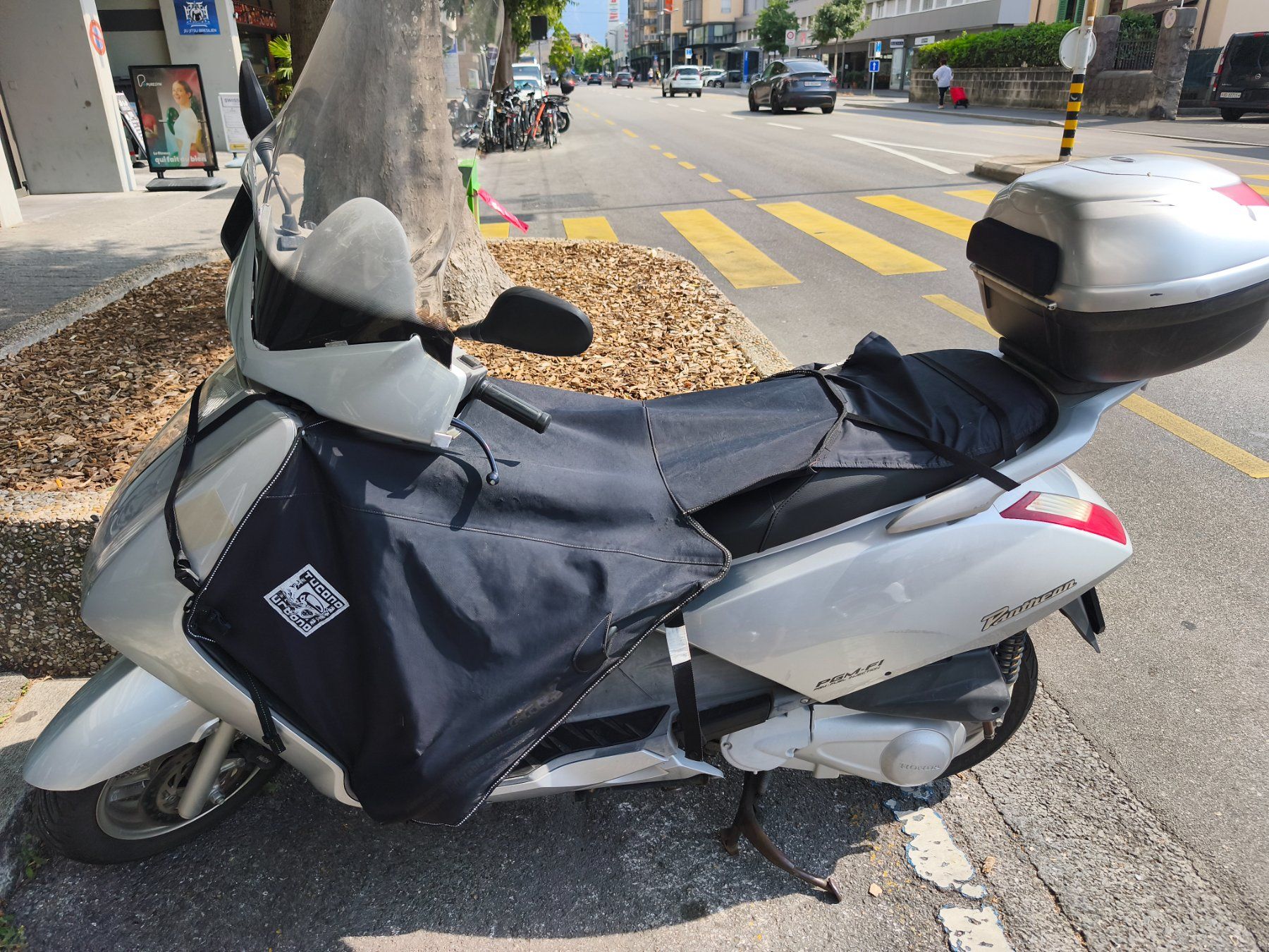 Honda Scooter: Honda Pantheon 4T 125 – Difettoso da Vevey venduto da fpe_h9fg