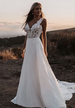 Traumhaftes Brautkleid, Gr. 40 A-Linie, Spitze & Chiffon