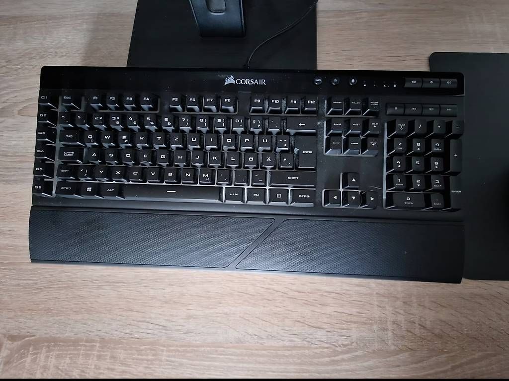 Tastiere: Tastatur mit Hintergrundbeleuchtung – Usato da Rafz venduto da nus_dr2n