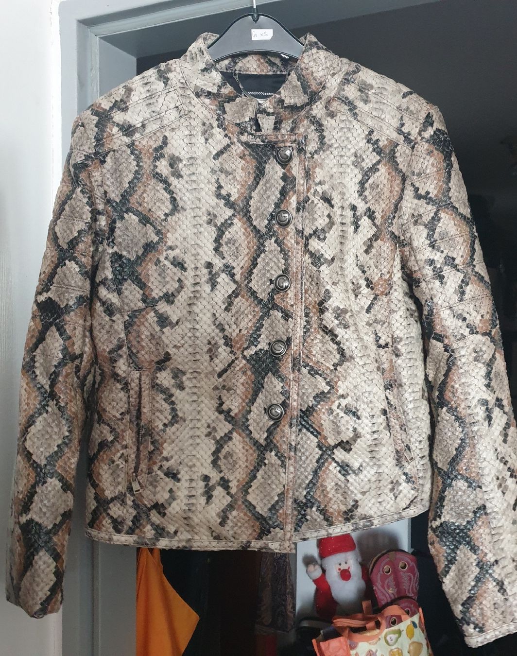 Guess Giacche: GUESS schöne Jacke Gr. L – Nuovo (secondo la descrizione) da Frenkendorf venduto da Moon111