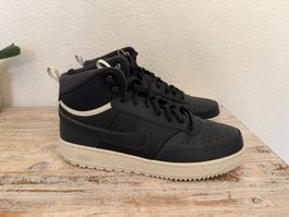 Herren Nike Mid Cut Sneaker, Grösse 46 Neuwertig