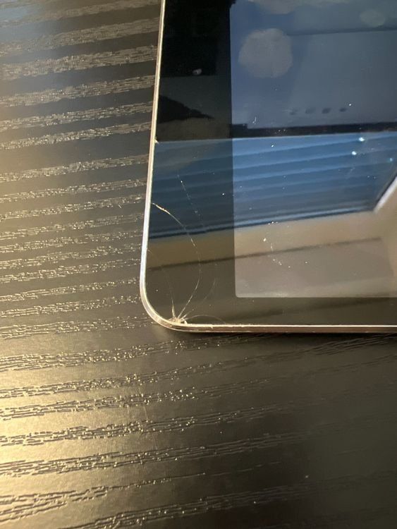 Apple Tablet PC: iPad mini 3 Schwarz 16 GB Displaybruch#9 – Usato da Rotkreuz venduto da Quickseller-Pro 4