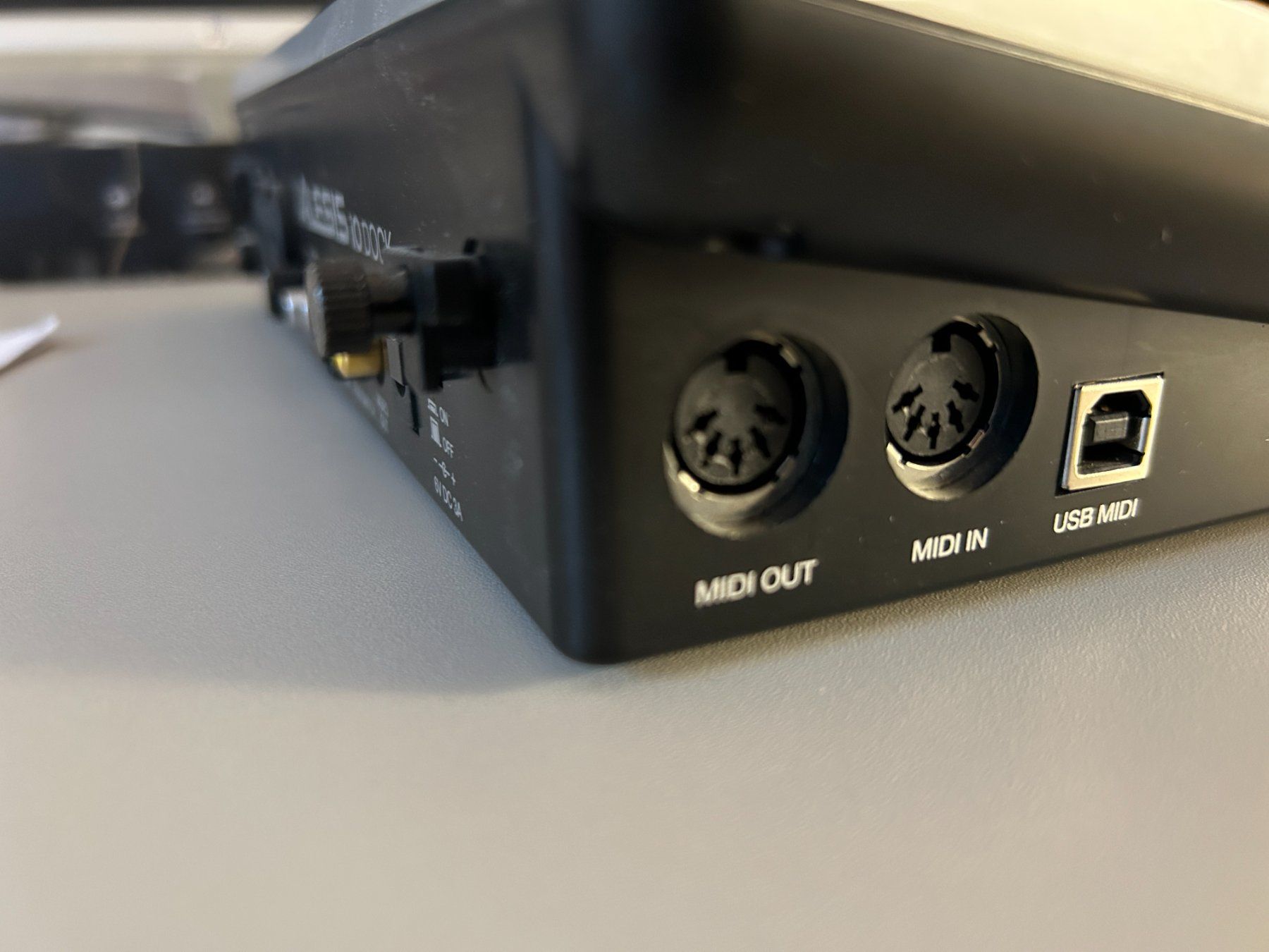 Alesis Strumenti musicali: Alesis iO Dock is – Usato da Erlach venduto da nobi63 3