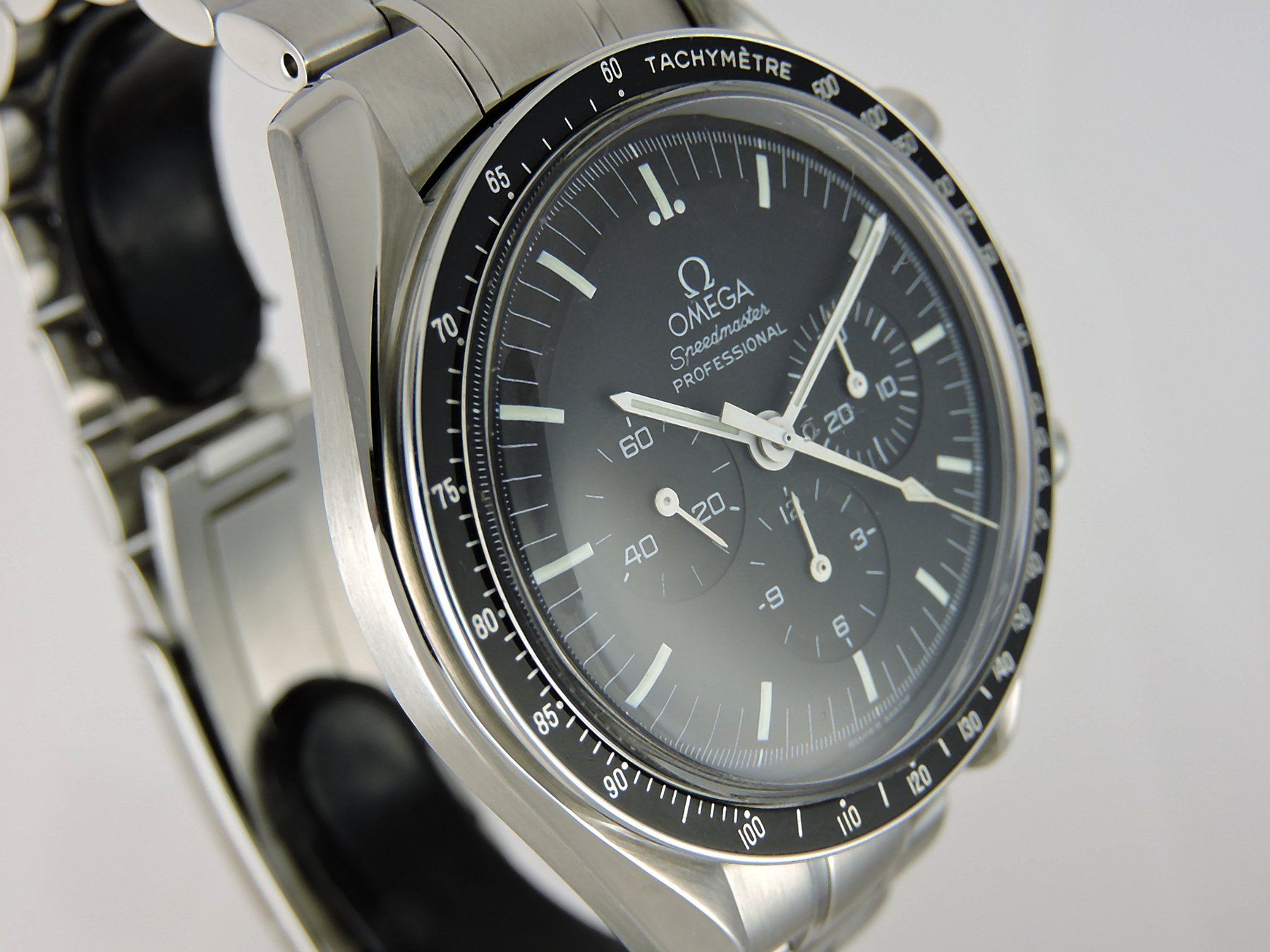Omega Uhren: 1999 Omega Speedmaster Ltd.Apollo XI 3560.50 - Serviced, B&P – Gebraucht aus Bern von Vintage-Oyster 5