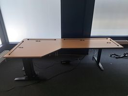 Tisch höhenverstellbar