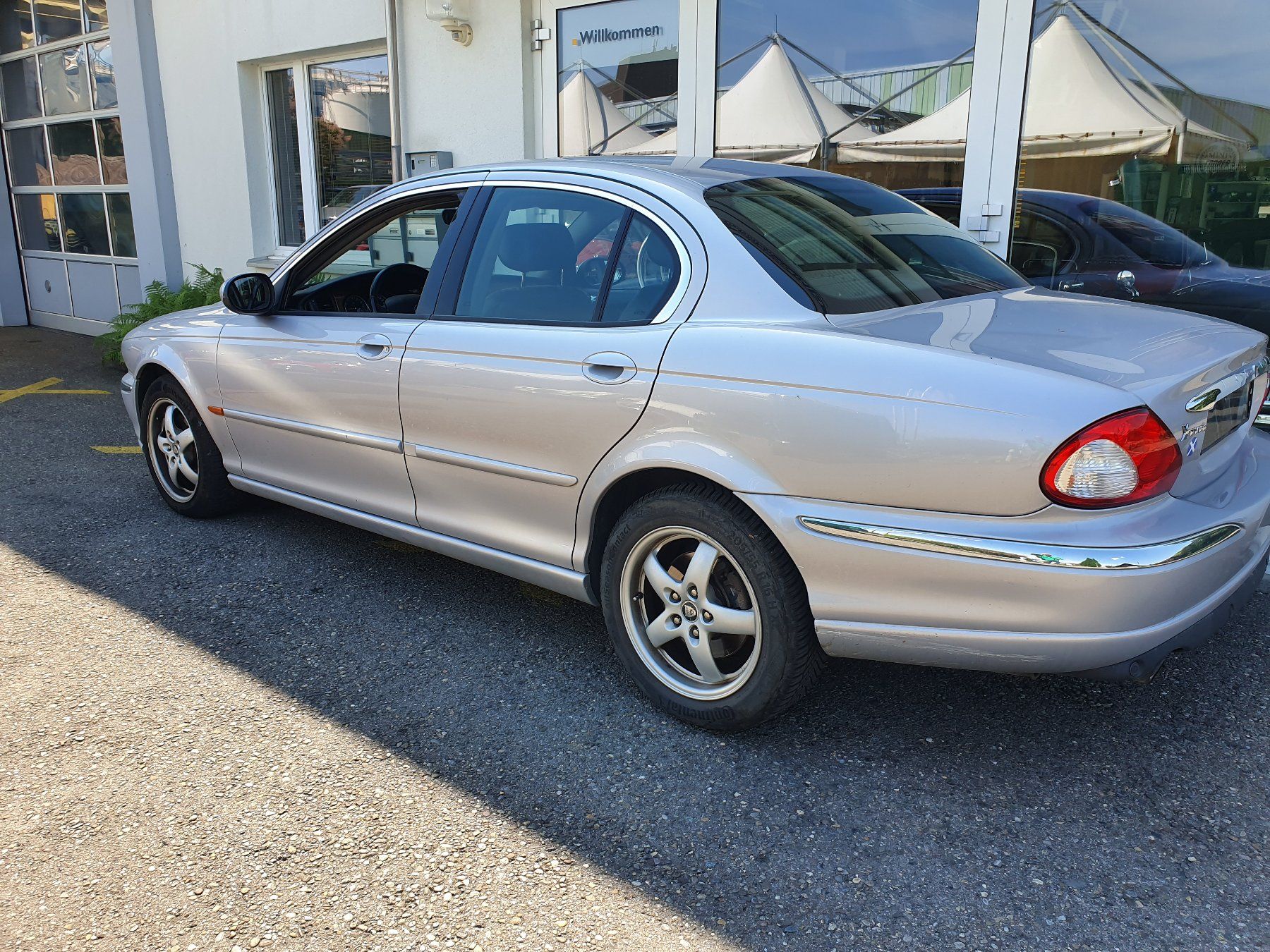 Jaguar Autos: Jaguar  X-Type 2.5 L V6 EX  Youngtimer – D'occasion à Schwarzenbach SG par MGTC 1