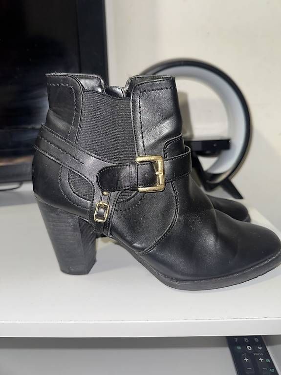 Chaussures femmes: Talon – D'occasion à Lausanne par ahm_9l9k 2