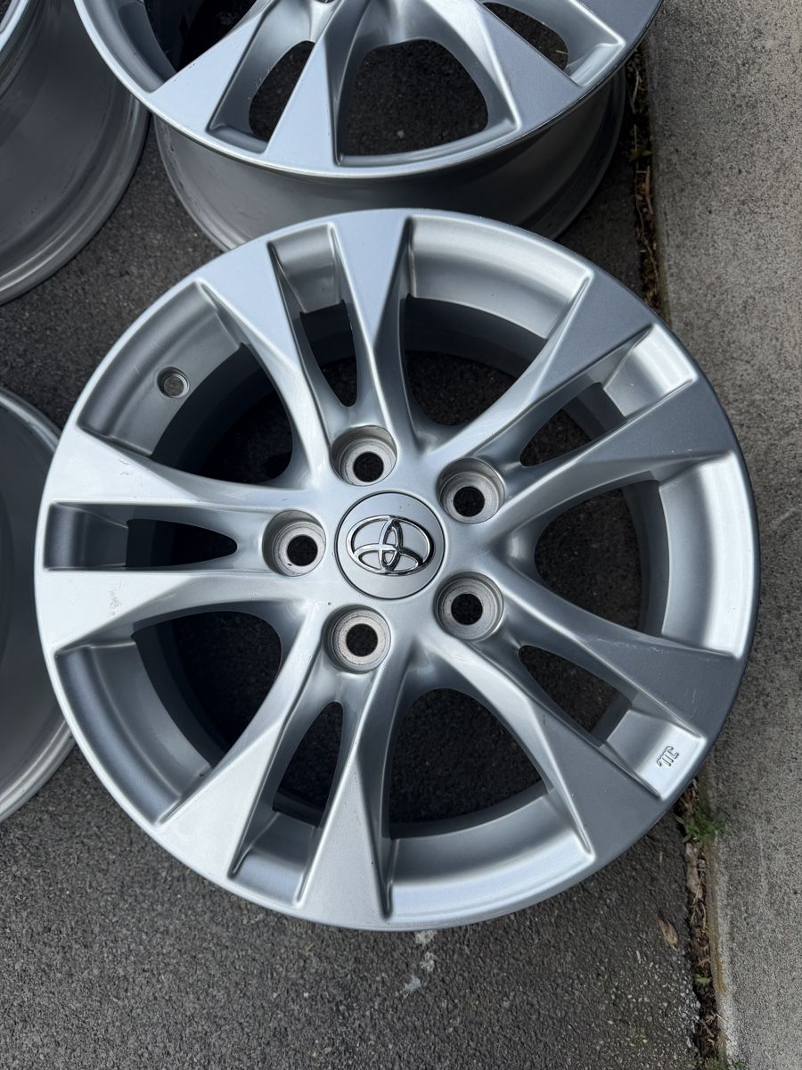 Toyota Cerchioni: Original Toyota Auris Felgen – Usato da Mollis venduto da BSL10 1