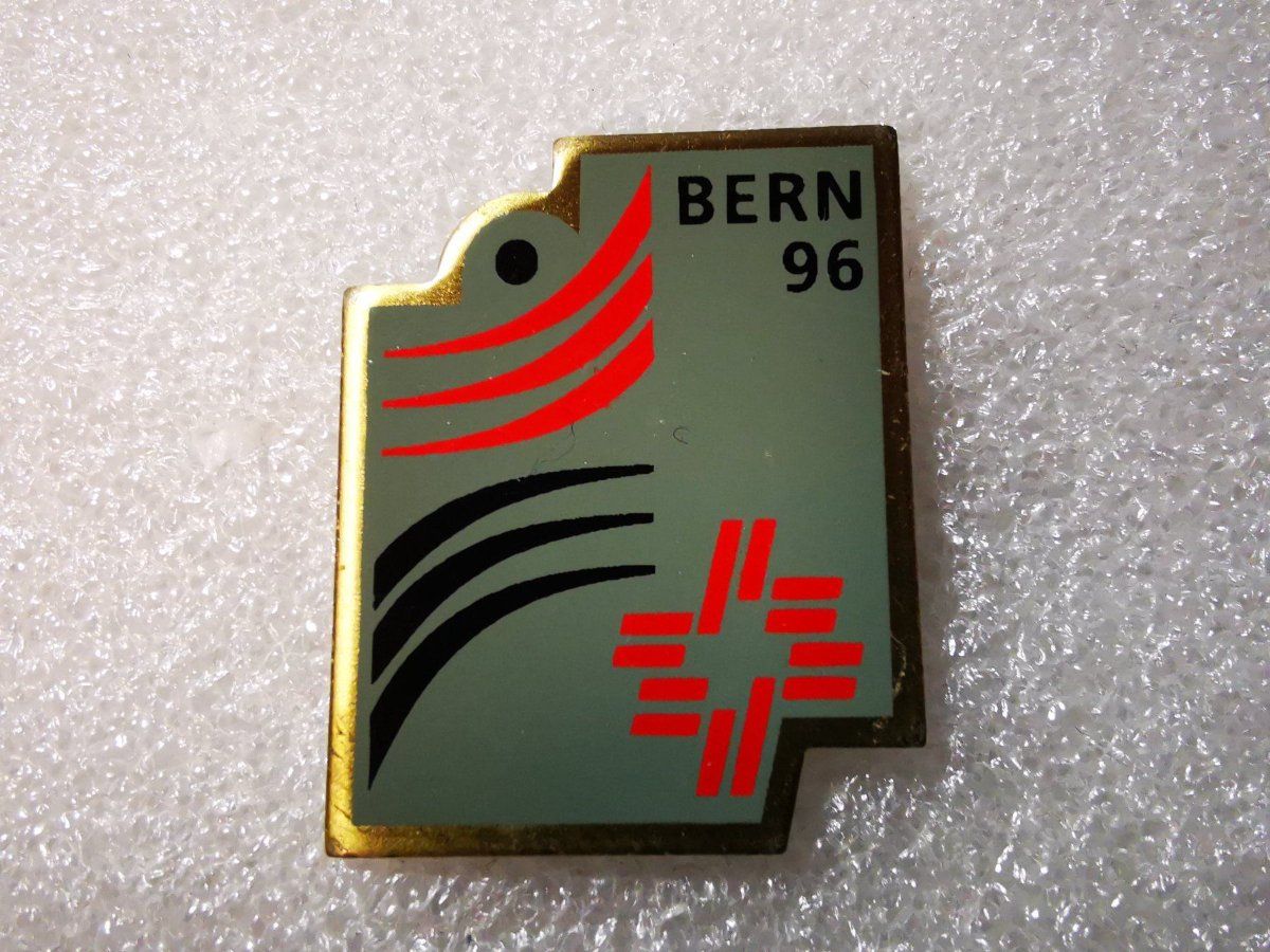Placchette & Badge: Ansteckpin 59: Bern 96 klein – Usato da Oppligen venduto da Pin-Fall-Shop