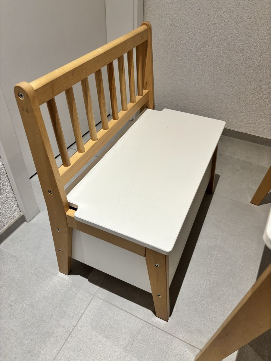 Set di tavolo e panche: Kinder Tisch mit Stühlen/Sitzbank – Usato da Lüterkofen venduto da mucki120 1