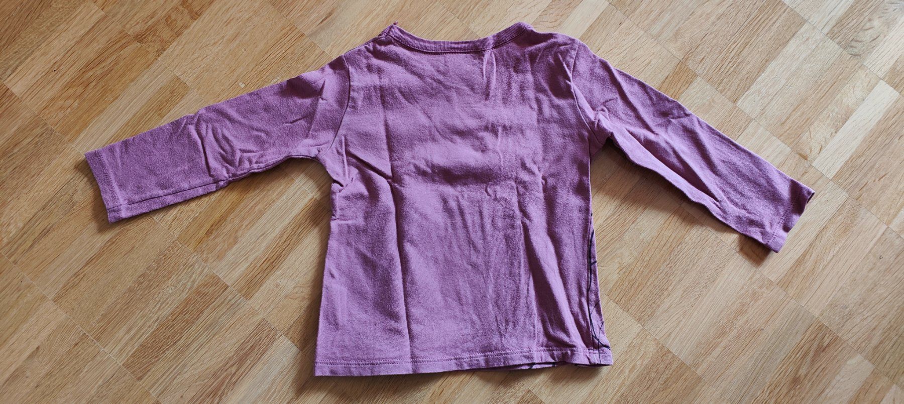 Benetton Pullover & Sweatshirts: hübscher Pullover mit ✨ Glitzer  (Gr.82 / 12-18M) – Gebraucht aus Wädenswil von adelimmat 2