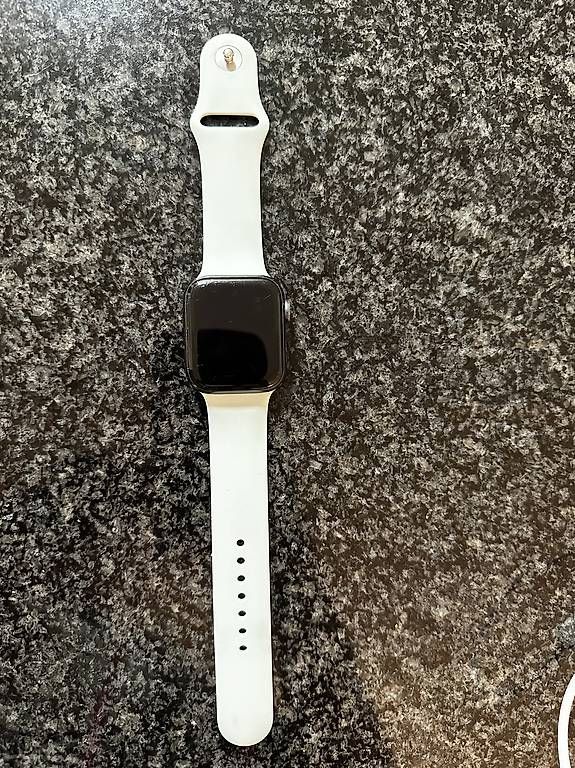 Smartwatch: Apple Watch Series 6 GPS, 44mm – Usato da Wil SG venduto da arj_8hhq 2