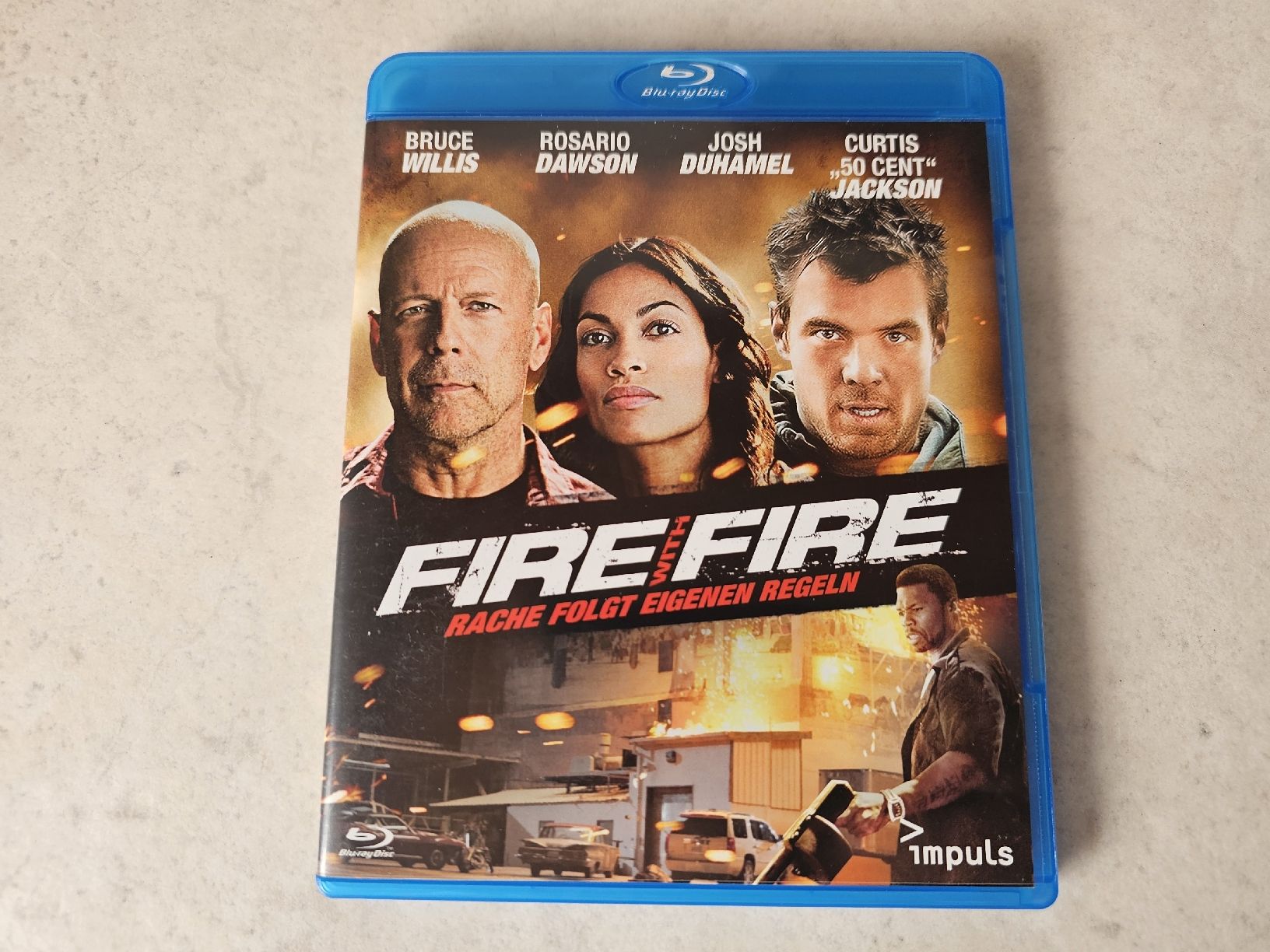 Tutti i DVDs: Fire With Fire  -  Rache folgt eigenen Regeln  /  Bluray – Usato da Schneisingen venduto da backstore24