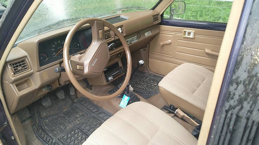 Automobili: Toyota Hilux yn67  – Usato da Porrentruy venduto da caracol73 4