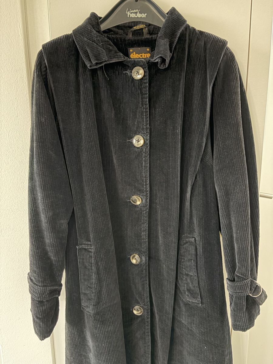 Mäntel: Schwarzer Vintage Cordmantel  – Neu (gemäss Beschreibung) aus Basel von car_q5jd 5