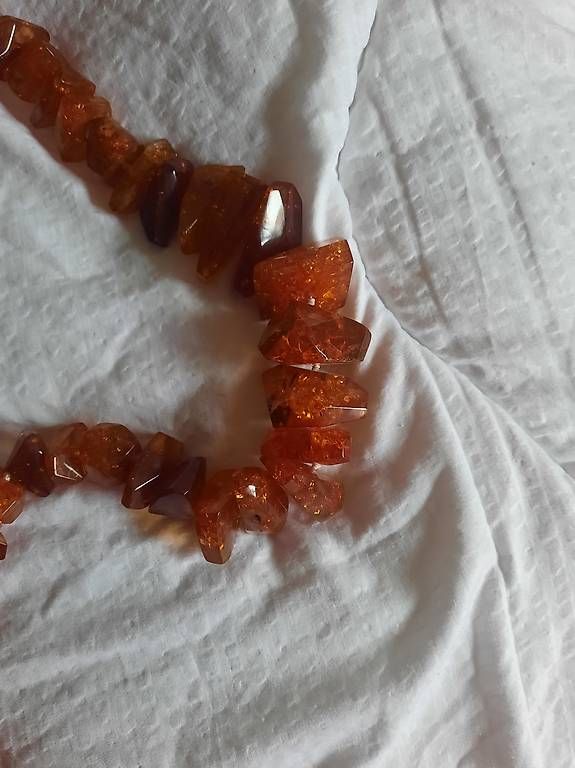 Colliers: Gros collier  en Ambre – D'occasion à Chavannes-Renens par arn_mmk6