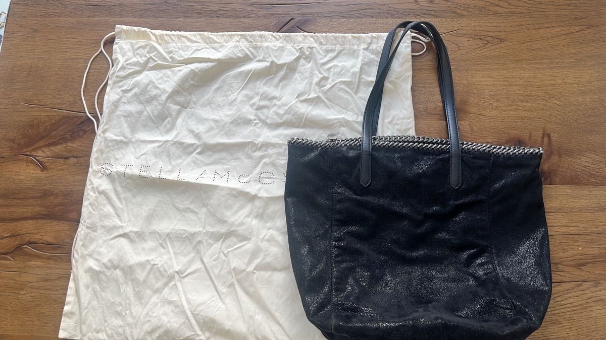 Stella McCartney Borse da donna: Schwarze Stella McCartney Shopper-Tasche – Nuovo (secondo la descrizione) da Bassersdorf venduto da Ni0na