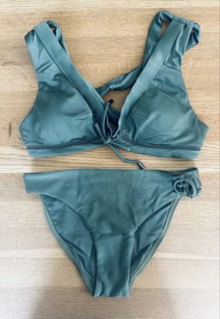 Beldona Bikini Set, Size M (Top) & S (Bottom)