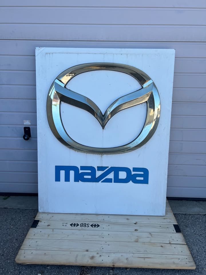 Insegne: Enseigne Mazda 138x110 cm – Usato da Bursins venduto da Oldtimer_CH 2