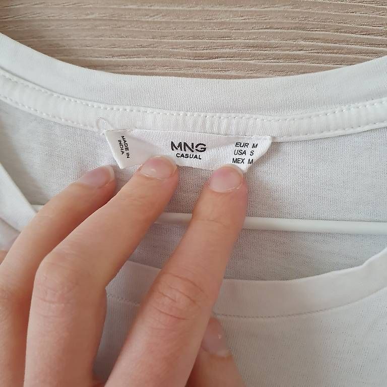T-Shirts: Schönes leichtes T-Shirt Gr. M – Gebraucht aus Erschwil von andora00 1