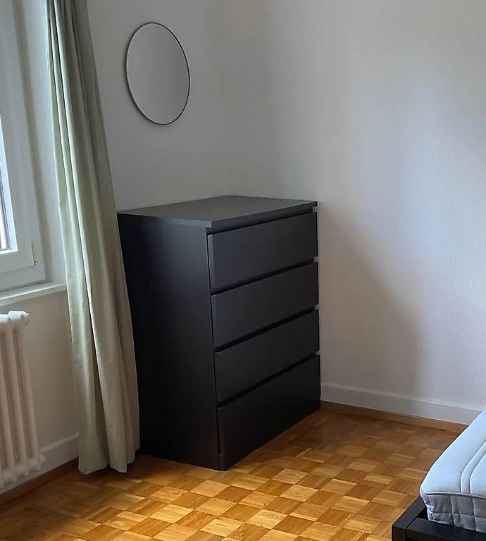 Ikea Letti: Lit + sommier + matelas + commode + table de nuit + bureau – Usato da Lausanne venduto da ali_6h88 2