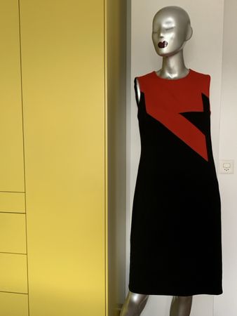 AKRIS: Extravagantes Kleid, Schwarz-Rot, 38, Top Zustand!