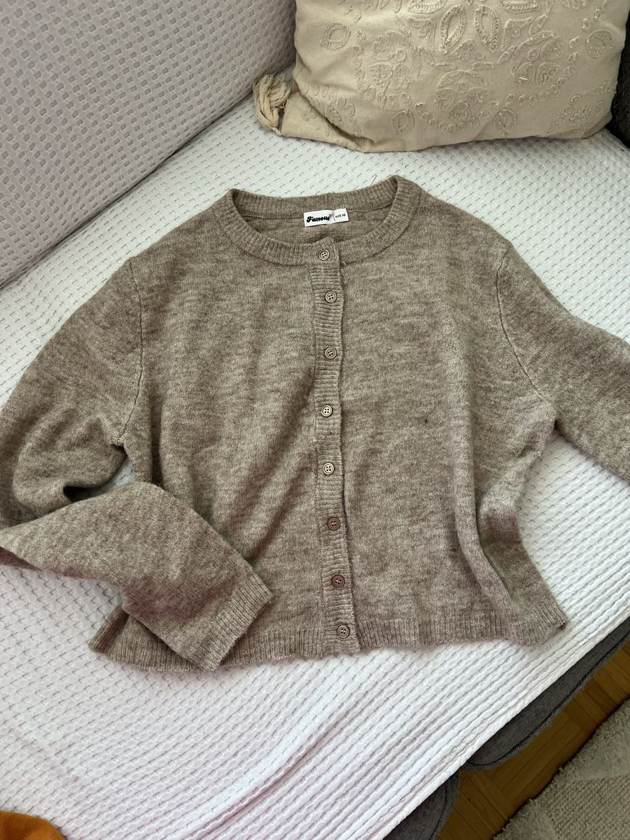 Giacche: FAMOUS STRICKJACKE NEUWERTIG XS – Usato da Basel venduto da theo-g77