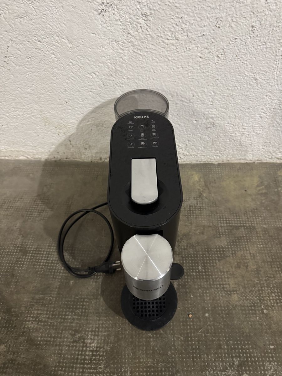 Nespresso Machines à café & Machines à expresso: Macchina da caffè Krups Nespresso – D'occasion à Renens VD par nic_7dnb 3