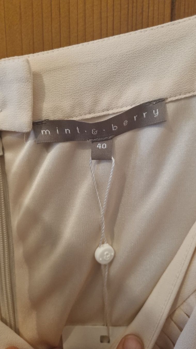 Mint & Berry Vestiti: Kleid Mint&Berry 40 NEU – Nuovo e nell'imballaggio originale da Wohlen AG venduto da stephanieAG 2