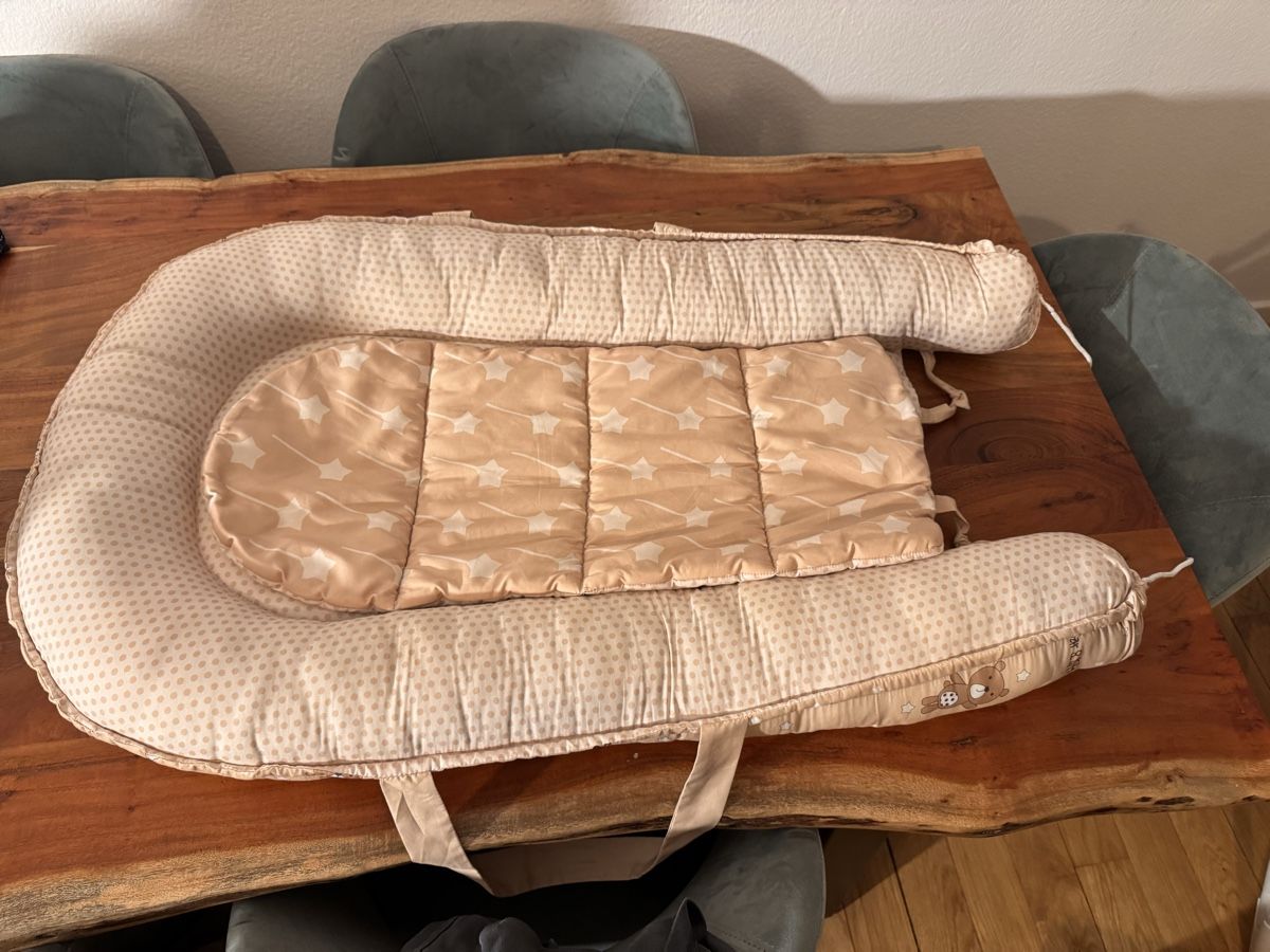 Lotti & Set di vestiti: Baby Kleider mit Matratze – Usato da Winterthur venduto da Silas121314 8