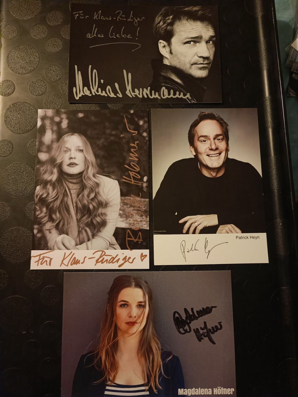 Autografi: TV Mix - 4 signierte Autogrammkarten - Set A3 – Usato da Menziken venduto da Artographs