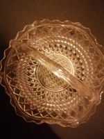 Glasschale mit Henkel, antik