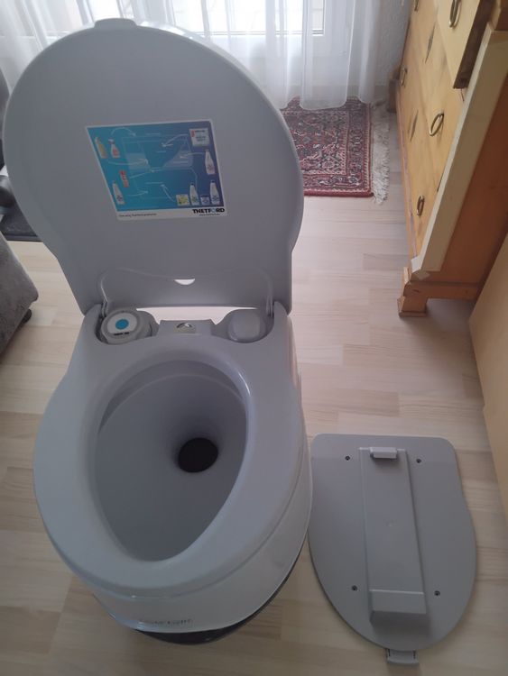Thetford porta potti Camping Toilette mit elektro spülung Kaufen auf Ricardo